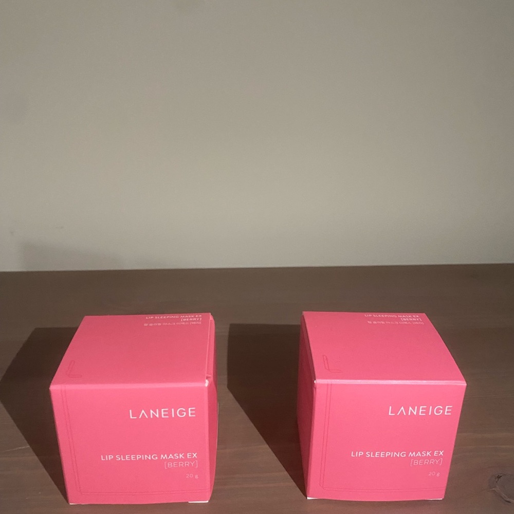 Laneige lip sleeping mask in berry flavor (2 count)